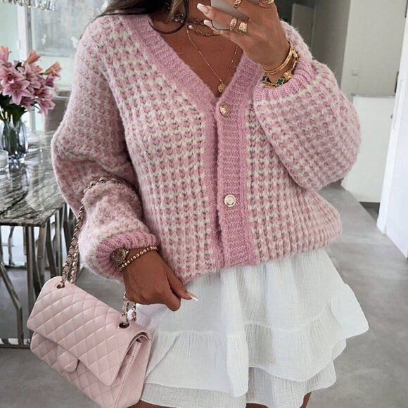 Fall Stylish Women's Plaid Printed V-Neck Button Long sleeved Cardigan - Picture 3 of 4